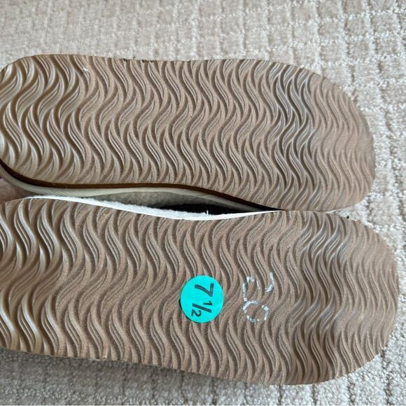 UNIONBAY Cream Ankle Booties - Picture 6 of 6